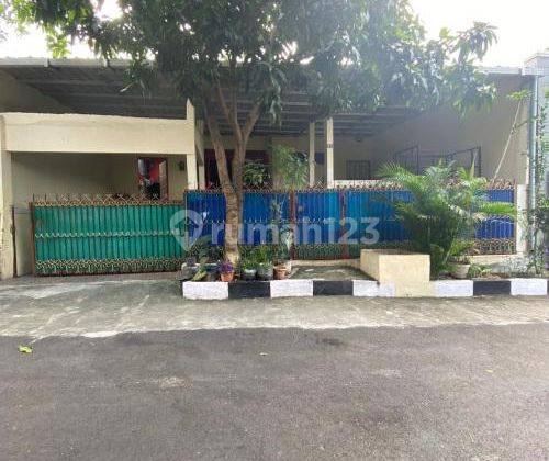 Rumah Strategis Bagus di Semarang Barat A0856 1