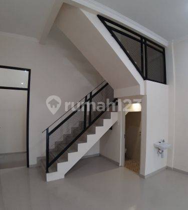 Ruko 2 Lantai Baru Bagus di Purwodadi K7300 6