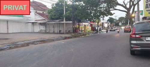 Rumah Dan Gudang Sewa di Banyumanik K8343 2