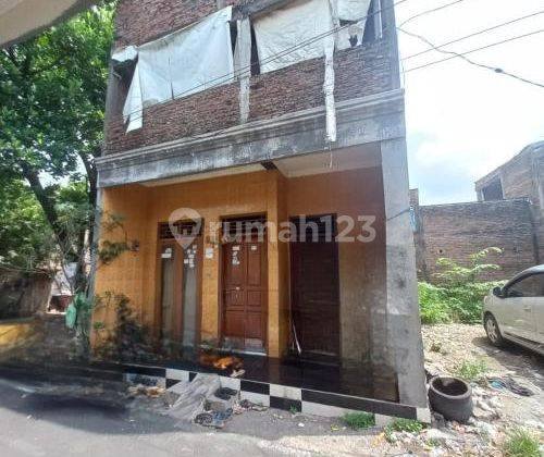 Rumah Sial Jual dan Bagus di Candi Semarang K8506 1