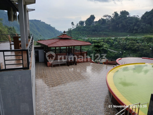 Ready-to-Use Resort Crowded with Visitors in Guci Tegal A4945 Ready-to-Use Resort Crowded with Visitors in Guci Tegal A4945