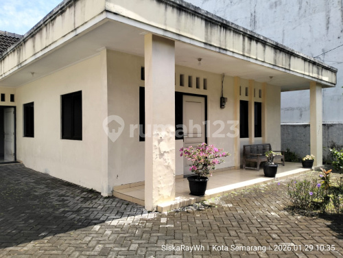 Good Ready-to-Live House in East Semarang A5189 1