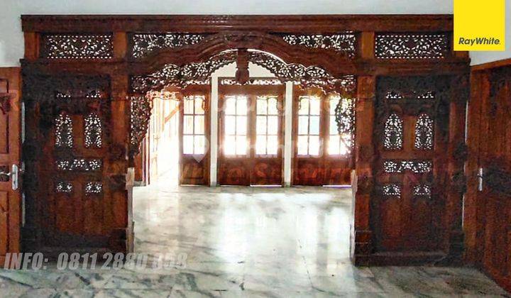 Rumah Nuansa Joglo Dekat Udinus Tugu Muda Di Semarang Utara A4006