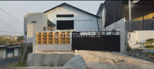 Ready-to-Use Cheap Warehouse Strategically Located in West Semarang A5001 1
