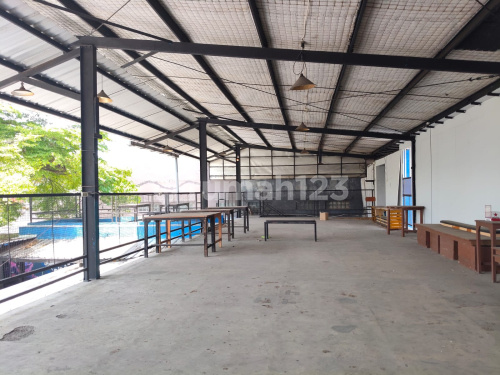 Ready-to-Use Spacious Business Space in Gayamsari A4927 Ready-to-Use Spacious Business Space in Gayamsari A4927