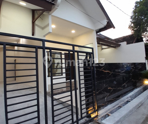 Rumah Bagus Siap Huni Strategis di Semarang Utara A5473 1