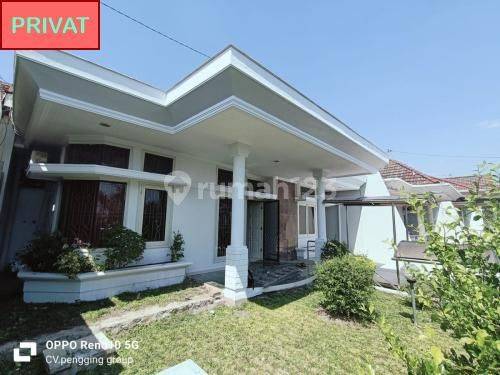 Rumah Sewa Bagus di Banyumanik A0907 1