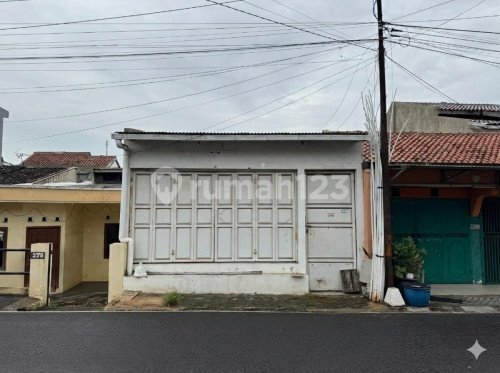 Ready-to-Use Strategic Shop House in Banyumanik A5338