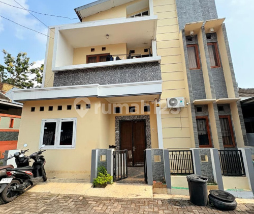 Rumah Kost Dua Lantai Bagus Siap Huni di Tembalang A5110