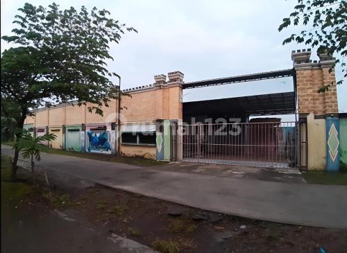 Ready-to-Use Business Place with Swimming Pool in Kwangen Sragen A5175 Ready-to-Use Business Place with Swimming Pool in Kwangen Sragen A5175