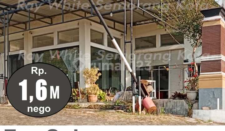 Two-Story Corner House Ready to Occupy, Good Condition in Salatiga A4636 2