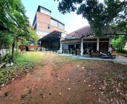 Tanah dan Bangunan Siap Pakai Strategis di Semarang Timur A5345 1