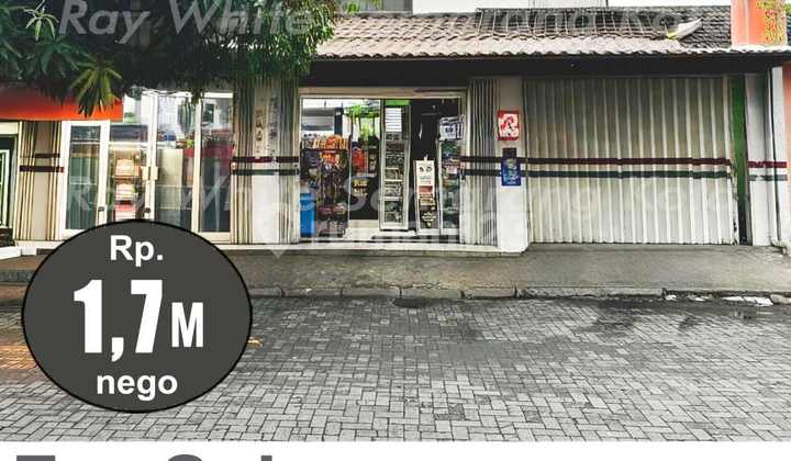 Ready-to-Use Strategic Shop House in Mranggen A5348 2