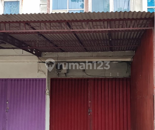 "Affordable Two-Story Shophouse Ready to Use, Strategically Located in Banyumanik A5531" 1