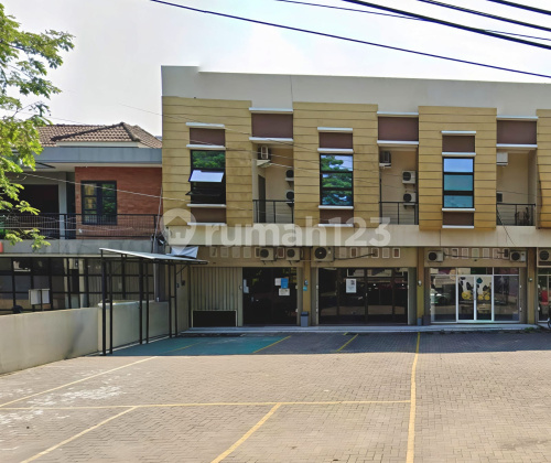 Strategic Ready-to-Use Shophouse in Banyumanik A Strategic Ready-to-Use Shophouse in Banyumanik A