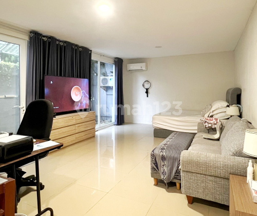 Rumah Damai Halaman Luas Ada Lapangan Basket Kolam Renang Di Gunung Pati A4787 1