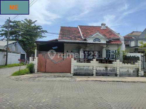 Rumah Bagus Dan Strategis di Semarang Barat A0914 1