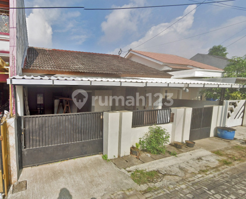 Good Ready-to-Live House in Banyumanik A4959 1