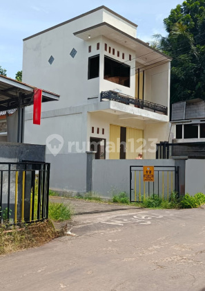Rumah dan Ruko Murah Dua Lantai Siap Huni Di Boja Kendal A5050 Rumah dan Ruko Murah Dua Lantai Siap Huni Di Boja Kendal A5050