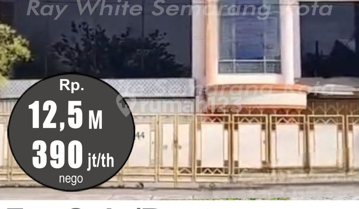 Ready-to-Use Strategic 3-Story Shop House in East Semarang A5106 2