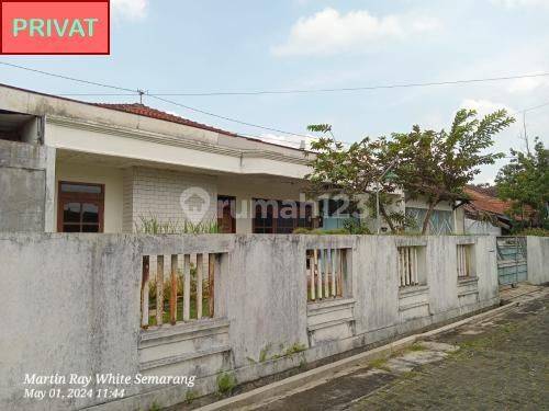 Rumah Dengan Halaman Luas di Ungaran Barat K8524 2