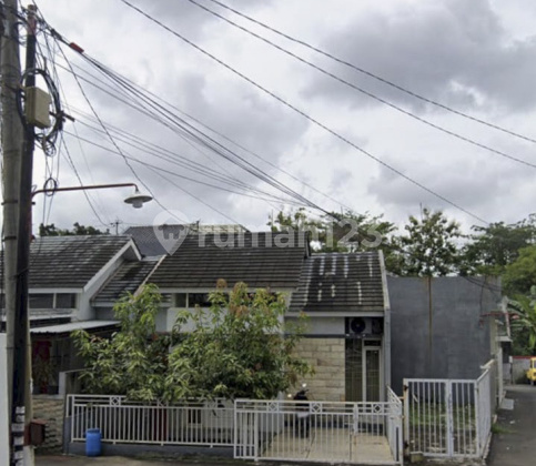 Rumah Siap Huni Hoek di Pedurungan A5107