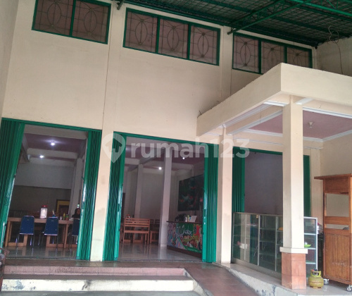 Strategic Two-Story Spacious Ruko in Tembalang A4814 1