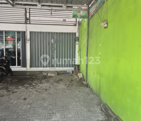 Affordable Strategic Two-Story Shophouse in West Semarang A4784