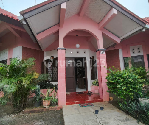 Ready-to-Move-In Good Strategic House in South Semarang A5556 1