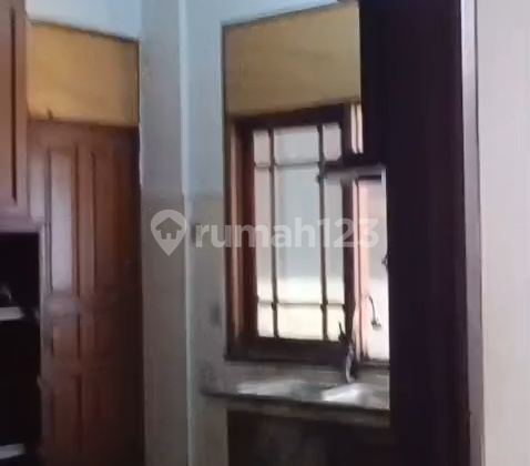 House.rawamangun.side.road