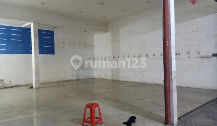 Ruko Gandeng Di Tanjung Priok Pinggir Jalan 2