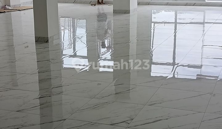 Shop House in Sunter Container Access Shop House in Sunter Container Access