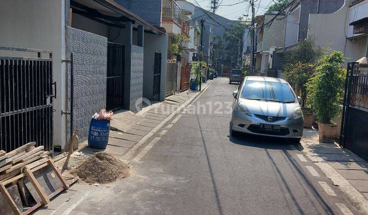 Rumah Kemayoran Cocok Usaha  Jual Cepat 2