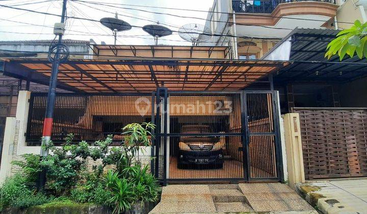 Rumah 2 Lantai  Bagus Di Paradise 1