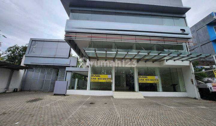 Dijual ex showroom
Jln raya danau sunter utara
Komersial area 

LT 1657
 1