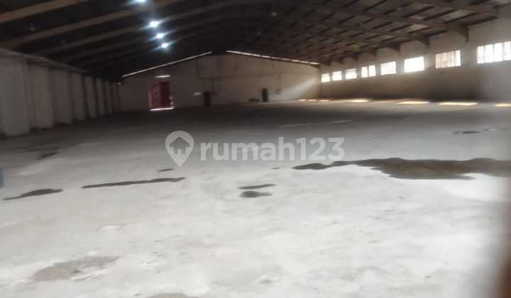 East Jakarta Warehouse 2000m2, 40 Ft access