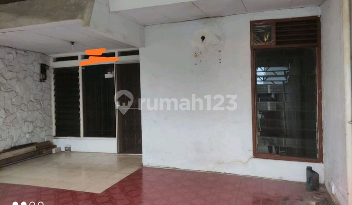 House in Sunter Suitable for Business