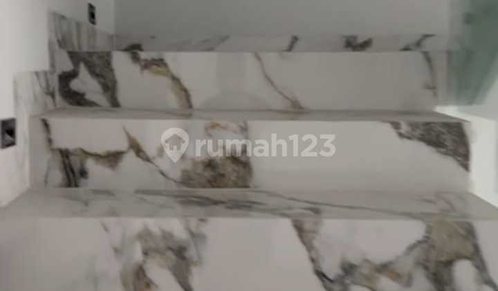 Rumah Bagus Di Muara Karang Brand New 2