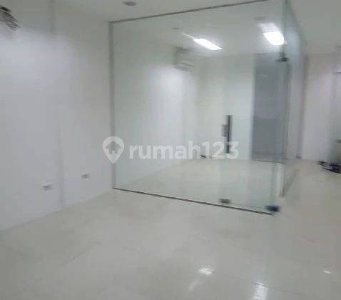 Tempat Usaha/ Office Space
- Lantai 1, samping Sunter Mall 2