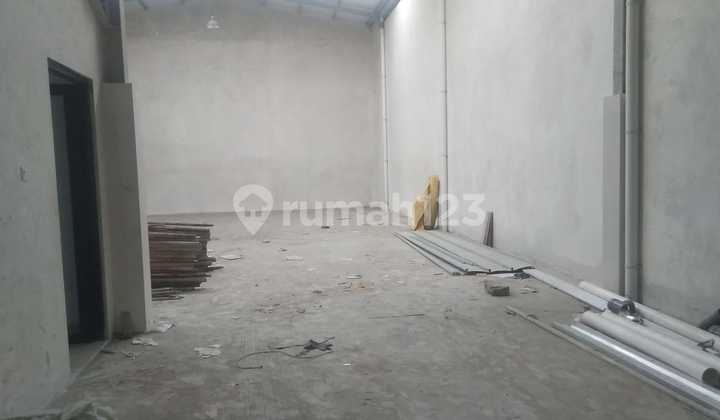 Warehouse in Cengkareng 200 sqm, 3 units available.