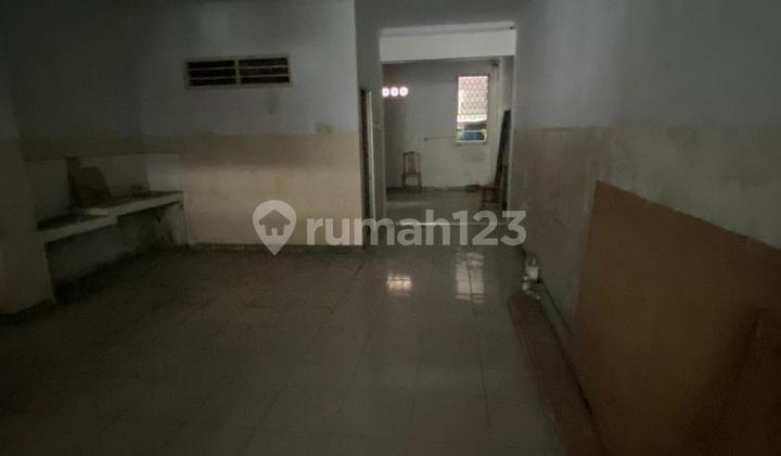 Shop House in Cempaka Putih Main Road 2