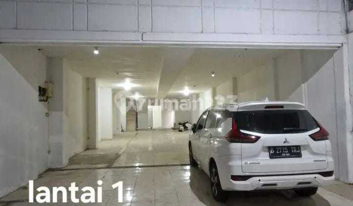 Ruang-usaha Di Tanah Abang.terbaik 1