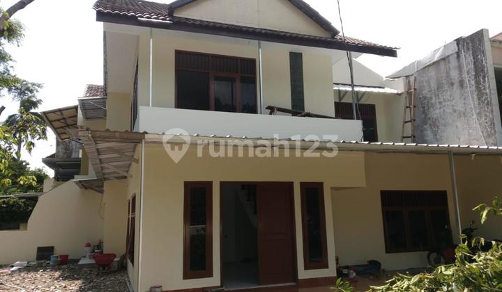 Rumah, di Kelapa Gading.jalan.raya Buat Mbg Rumah, di Kelapa Gading.jalan.raya Buat Mbg
