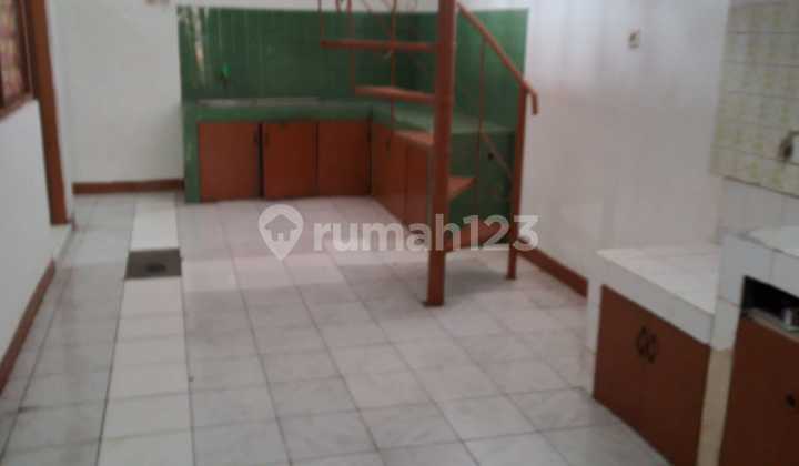 House, in Sunter. for warehouse. 2