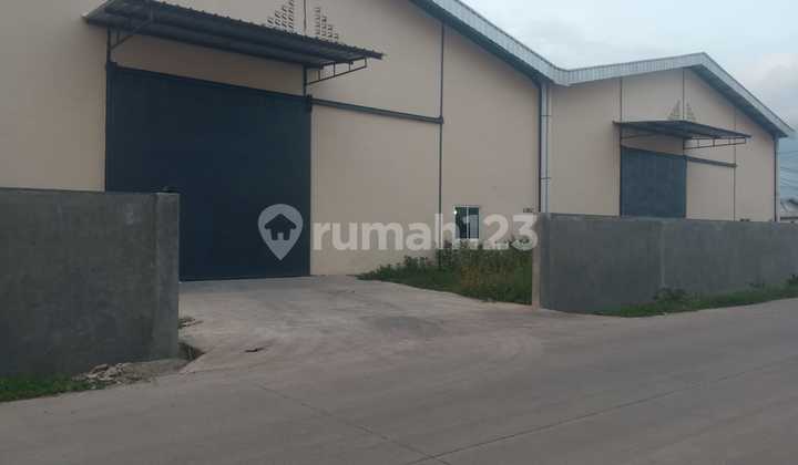 Warehouse in Tangerang, There are 2 Warehouses Warehouse in Tangerang, There are 2 Warehouses