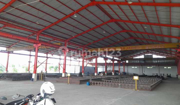 Banten Warehouse. 6660m2 Best
