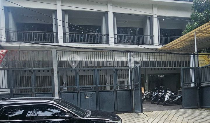 Ruko for sale in Jelambar Grogol, prime location.