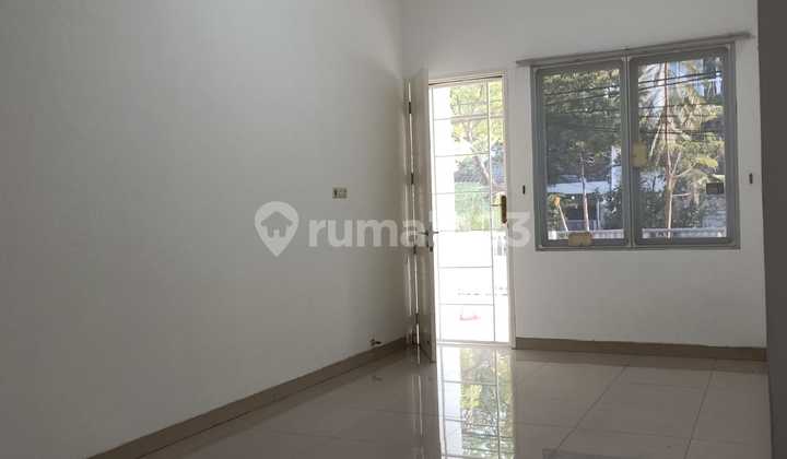 House in Kelapa Gading Quick Sale 200m2 2