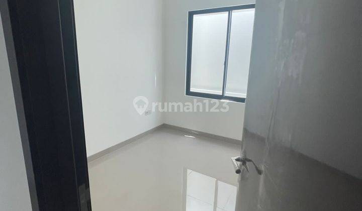 Nego Sampai Deal!! Dijual Rumah PIK2, Lt.90m2, 2 Lantai 2