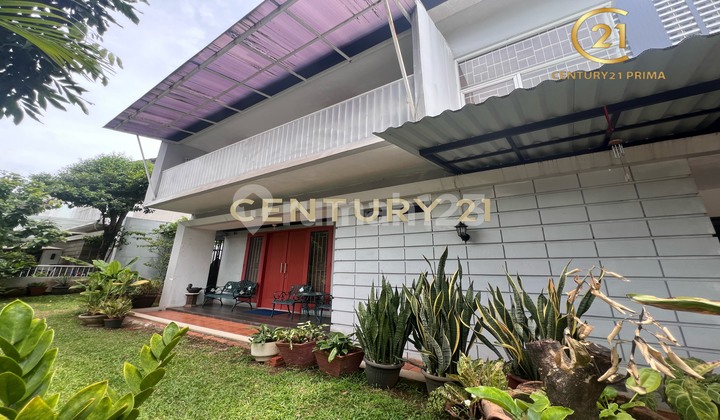 Rumah Besar Di Cluster Mewah Di Area bintaro 9 Tangerang Selatan Bagus